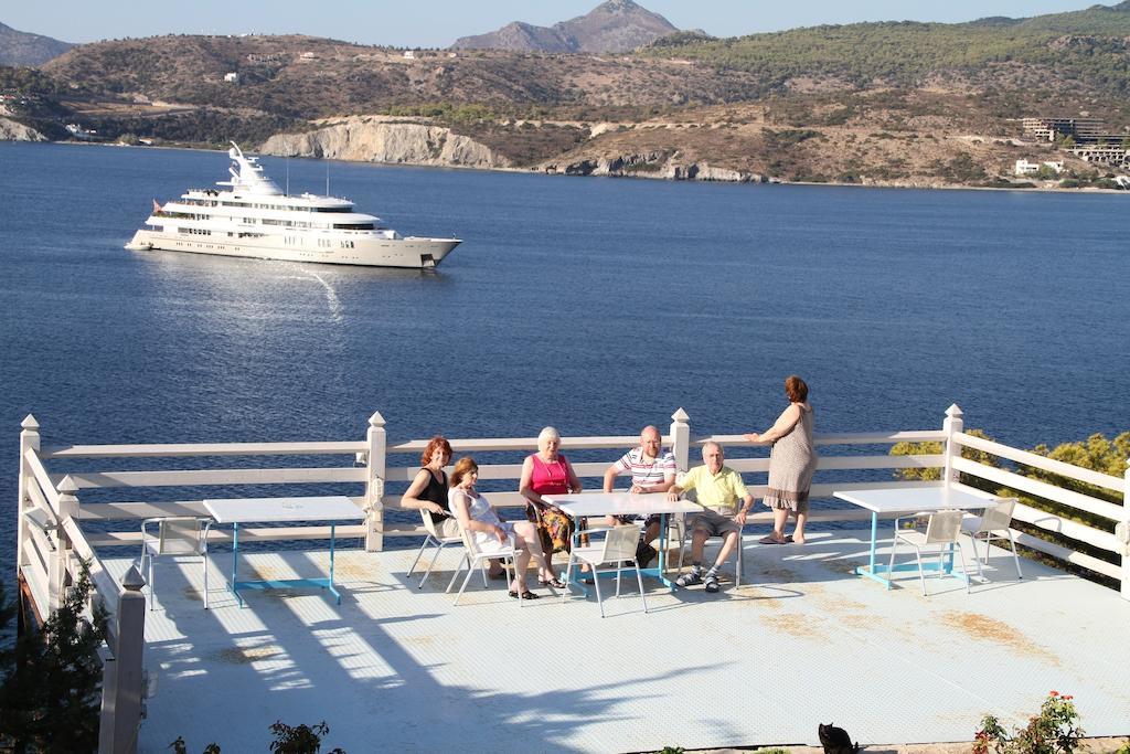 Kavos Bay Seafront Hotel Agia Marina  Exterior photo
